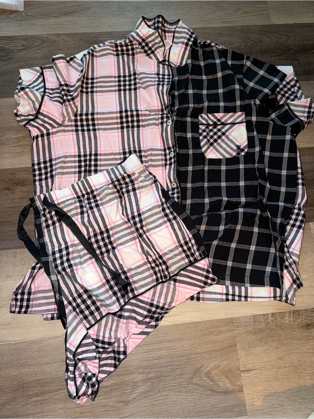 Victoria's Secret Pink & Black Plaid women’s Pajama Set